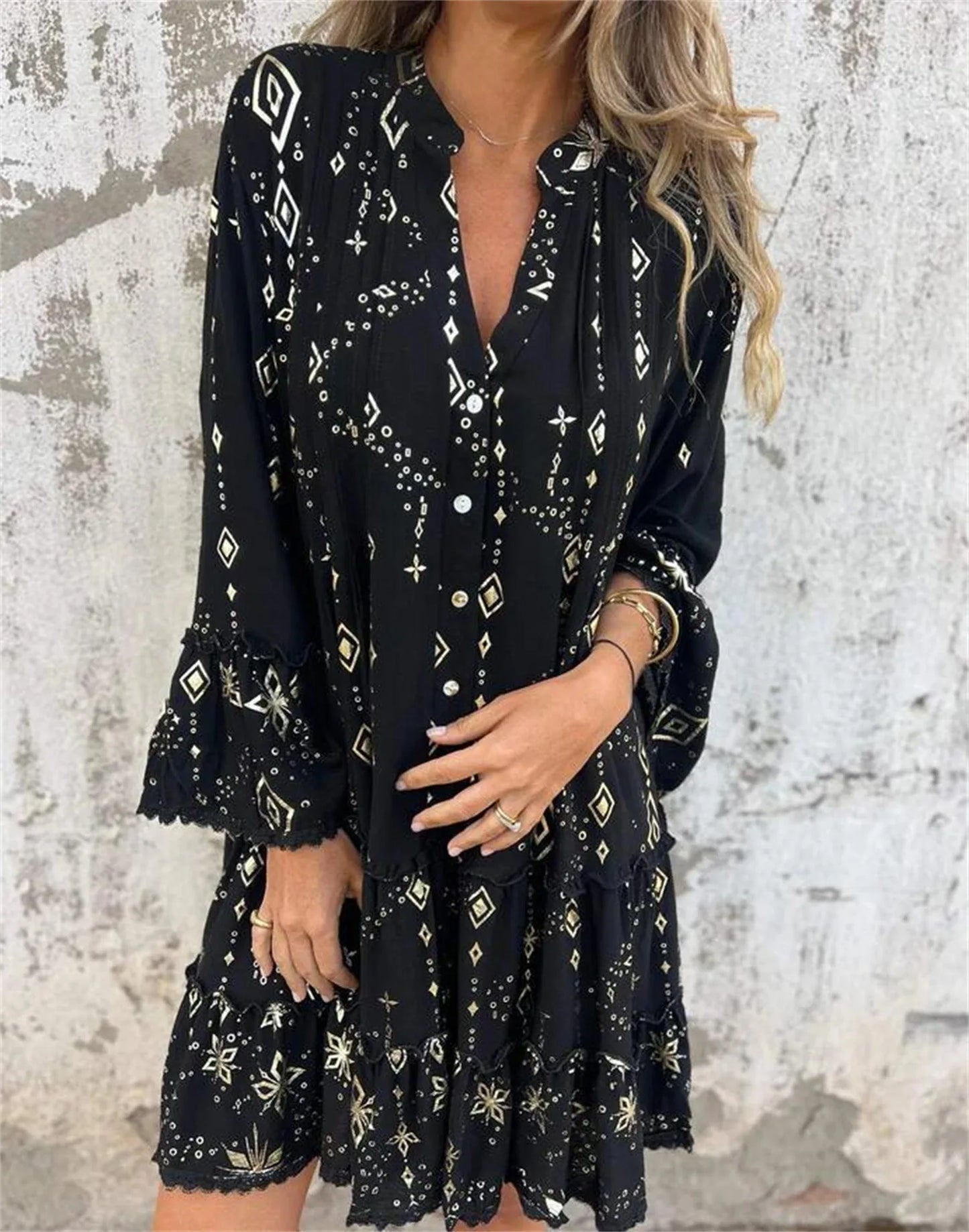 Golden Grace™ – Elegant Lace Sleeve Dress