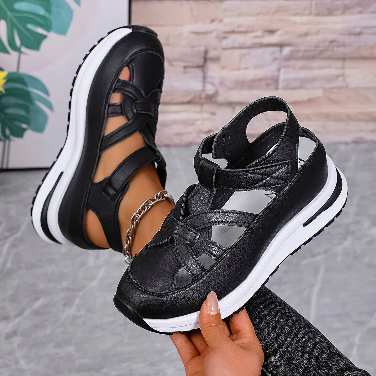 AirStride™ Women’s Sports Sandals