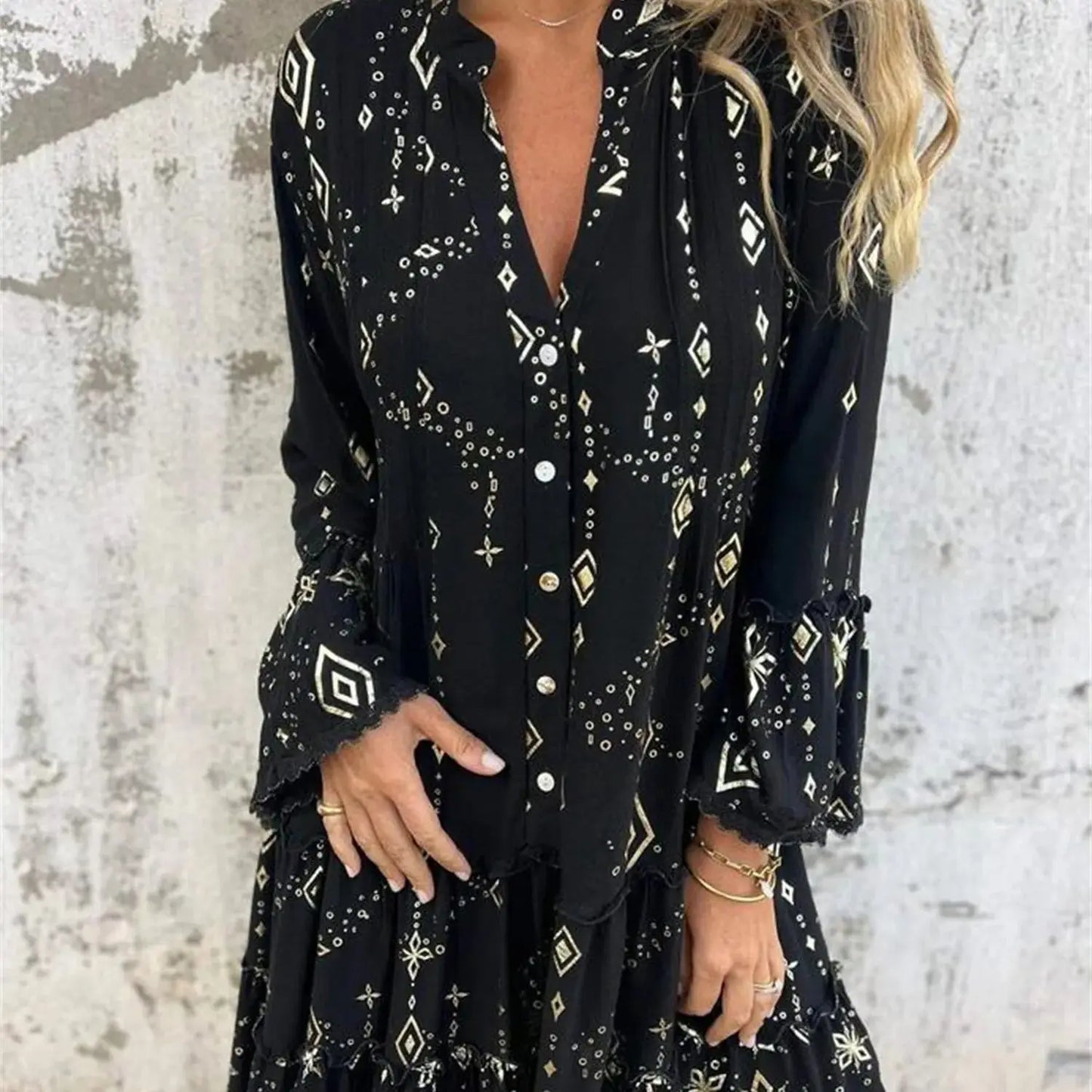 Golden Grace™ – Elegant Lace Sleeve Dress