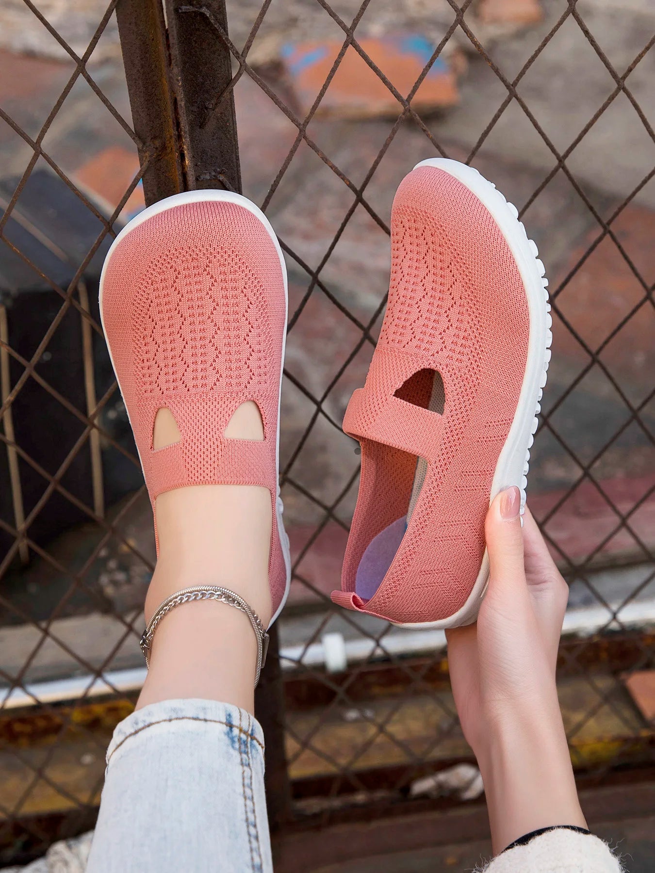 Women's Casual Barefoot Sneakers