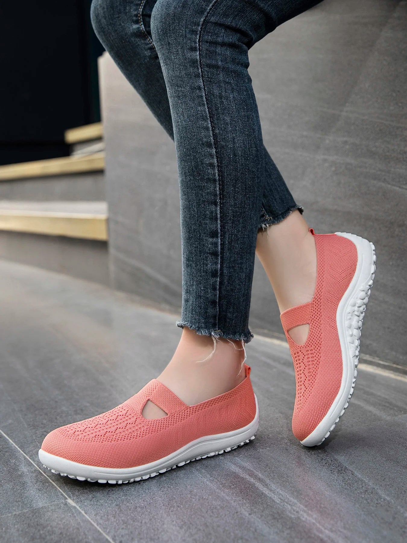Women's Casual Barefoot Sneakers