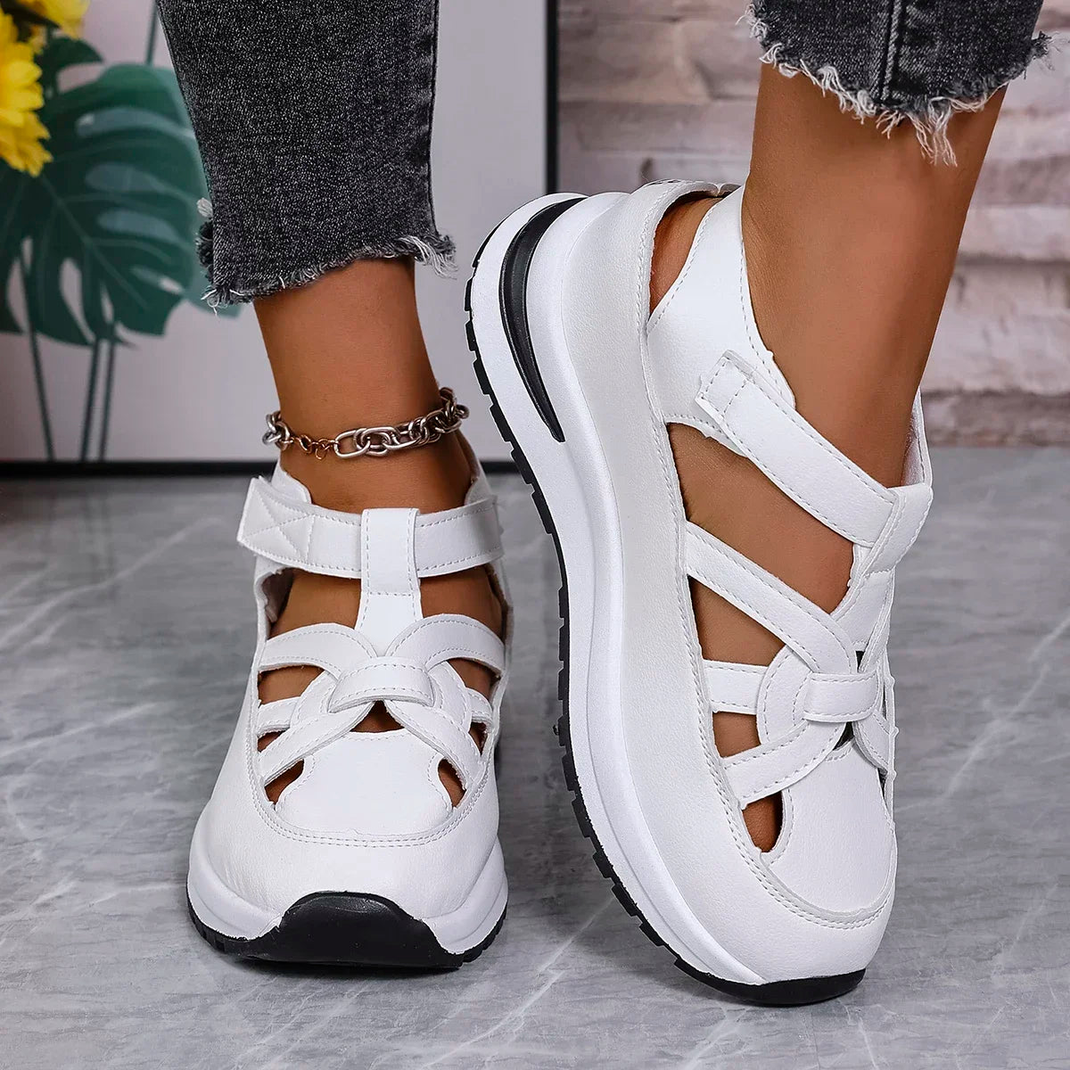 AirStride™ Women’s Sports Sandals